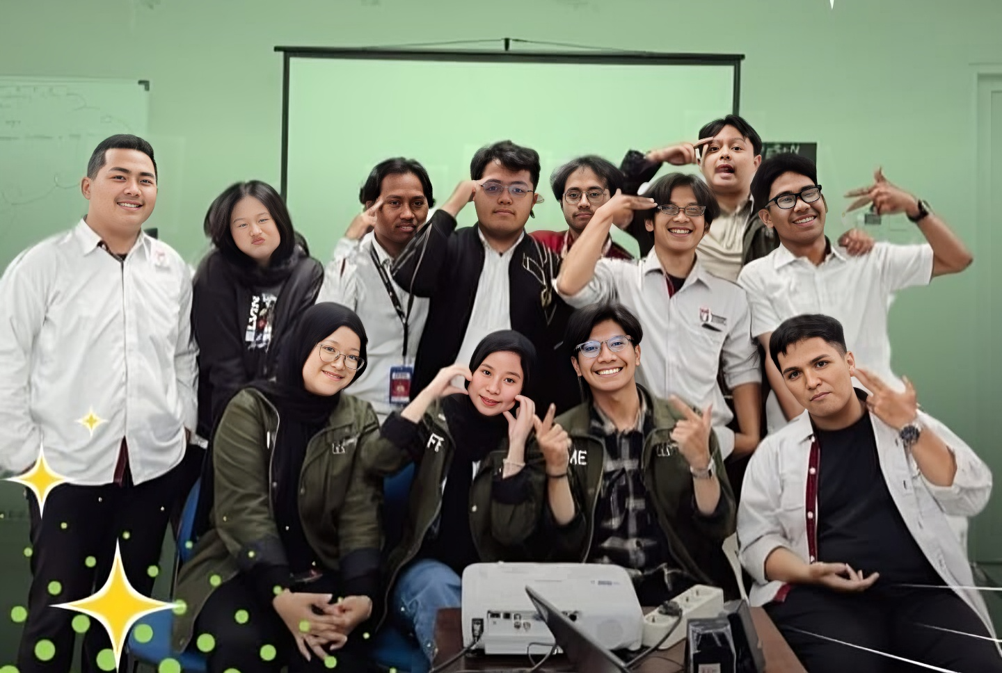 Kegiatan praktikum Sistem Komunikasi
